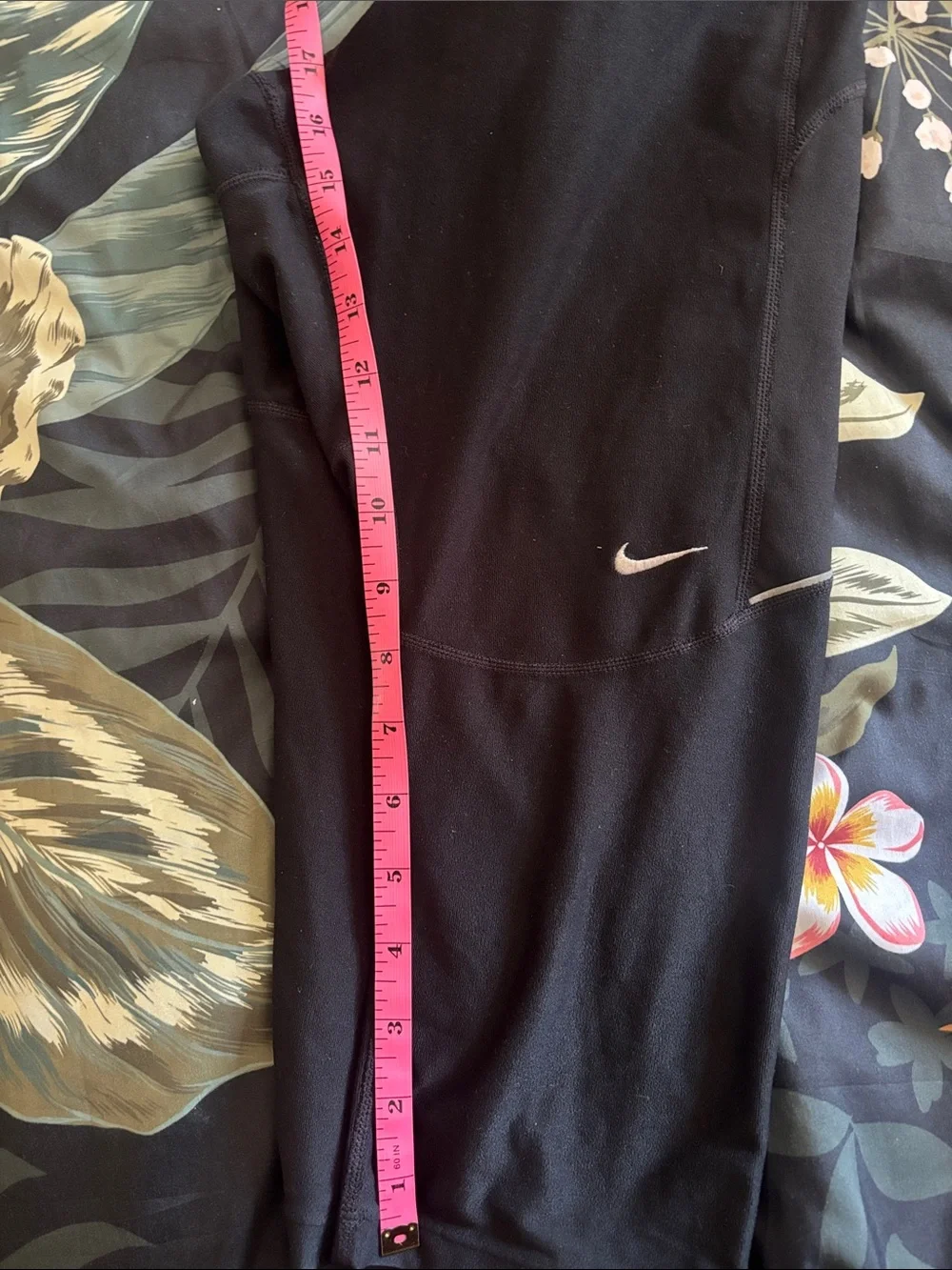 Nike Dri Fit Black Capri Leggings, Size M